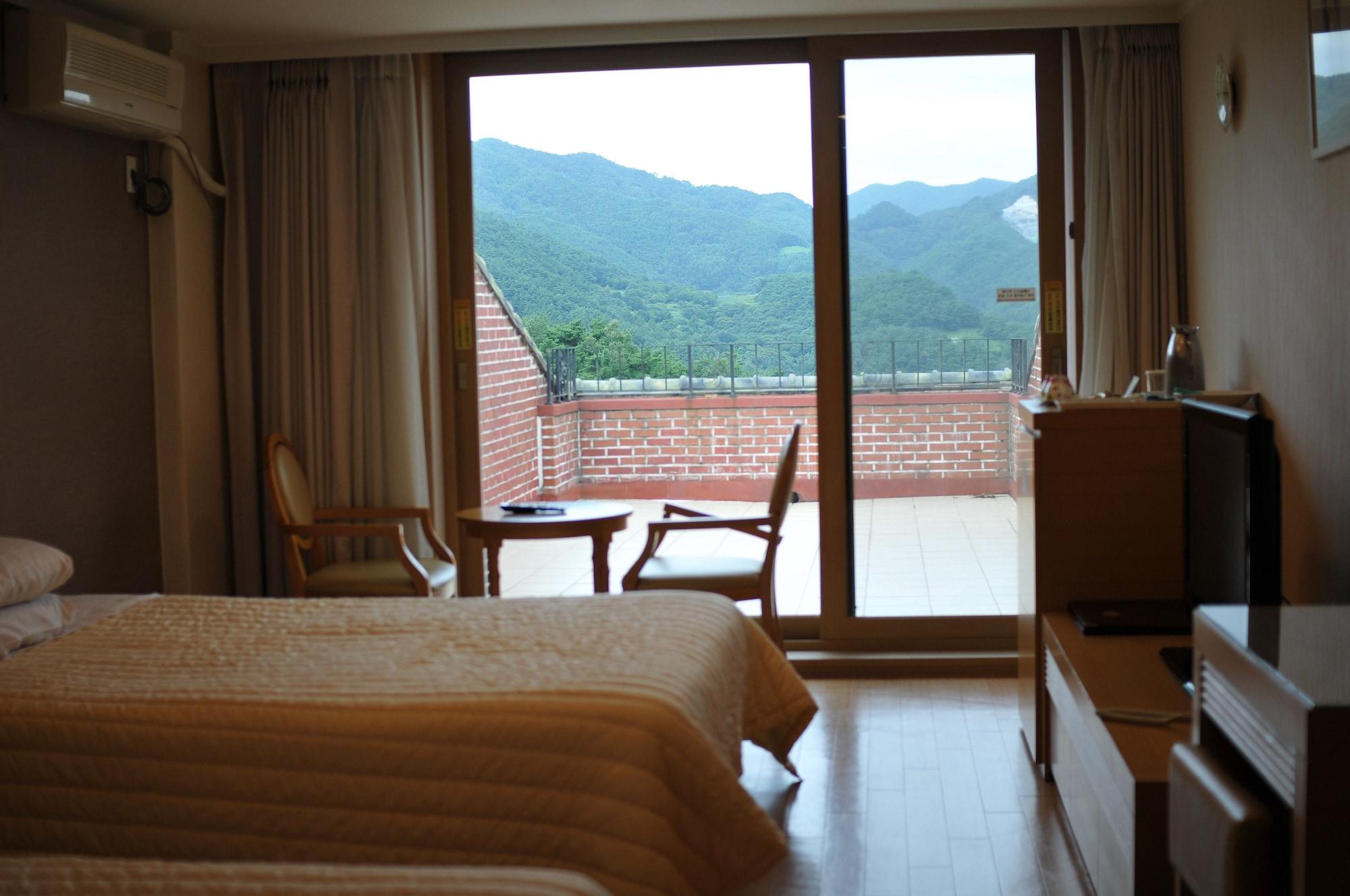 فندق تشونغجوفي  سوانبو بارك هوتل المظهر الخارجي الصورة